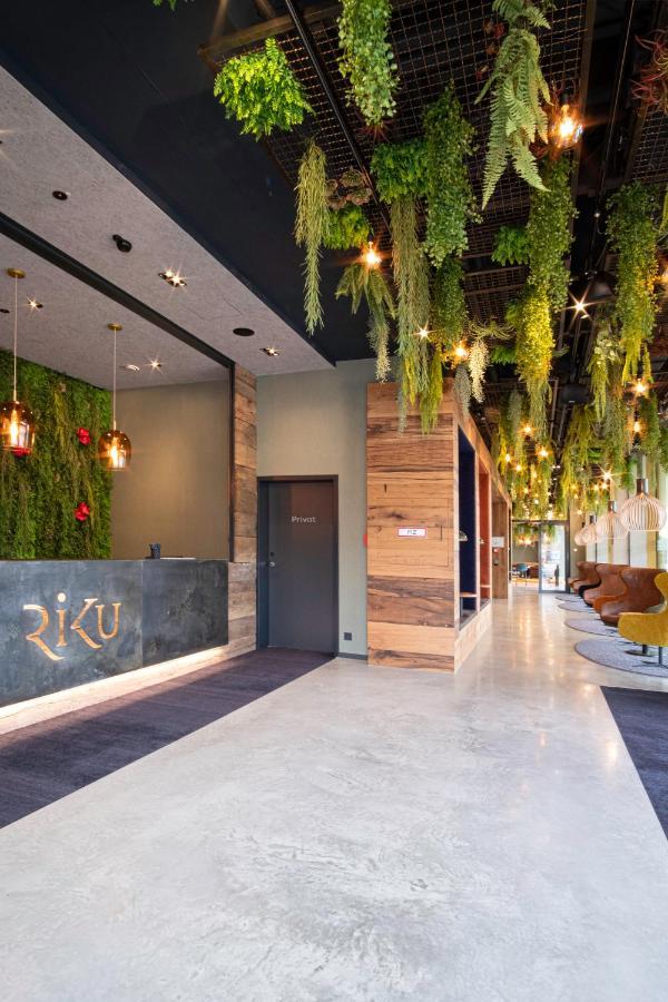 Riku Hotel 罗伊特林根 外观 照片