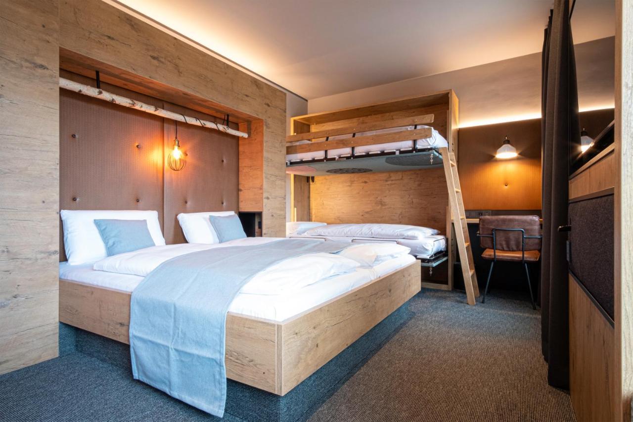 Riku Hotel 罗伊特林根 外观 照片