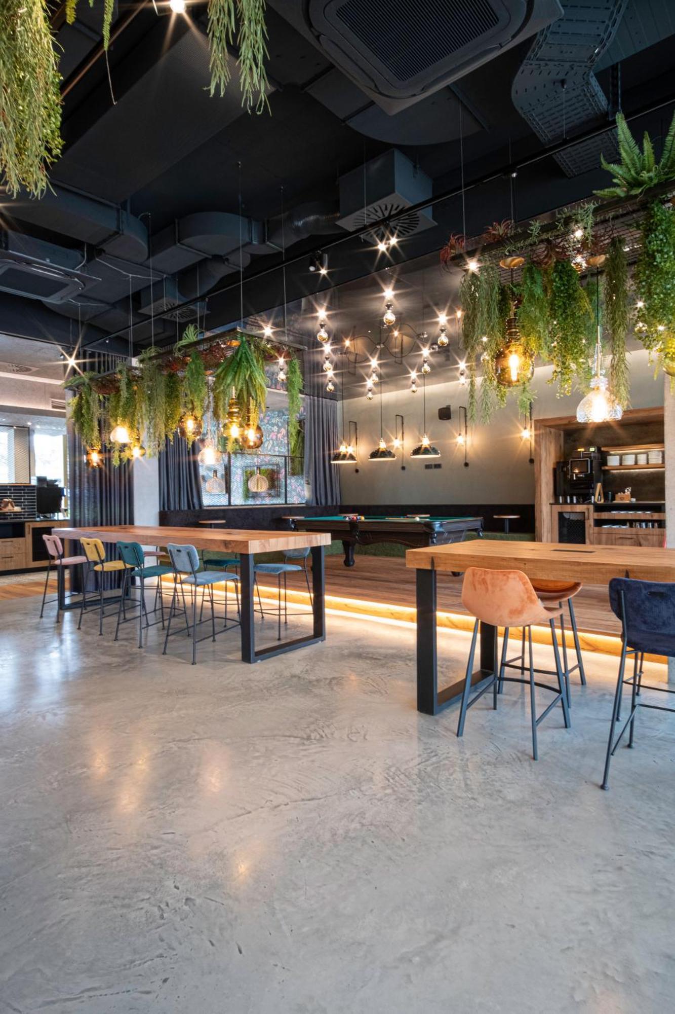 Riku Hotel 罗伊特林根 外观 照片